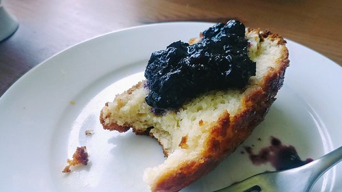 Yogurt Cake w Homemade Blueberry Jam