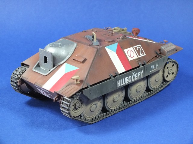 Academy 1/35 Jagdpanzer 38(t) Hetzer 'Prague 1945' (13227) - Gallery - All  Scale Modeller