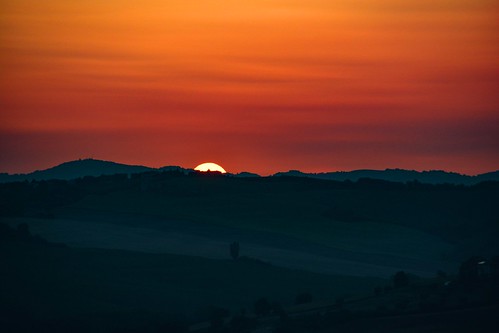 agosto2019 august 2019 giorgiorodano monterado marche italy tramonto sunset countryside marchecountryside sky cielo sole sun