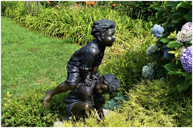 Waldameer Park Bronze Statue 