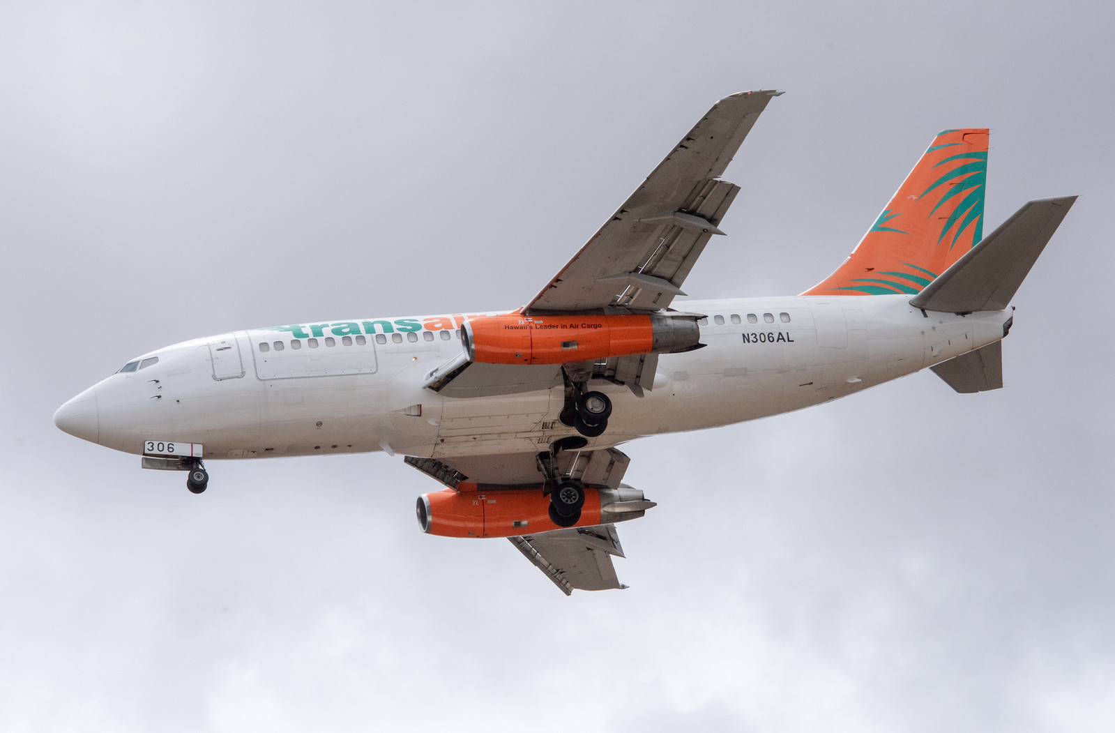 Transair Boeing 737-200F; N306AL@OGG;16.08.2019