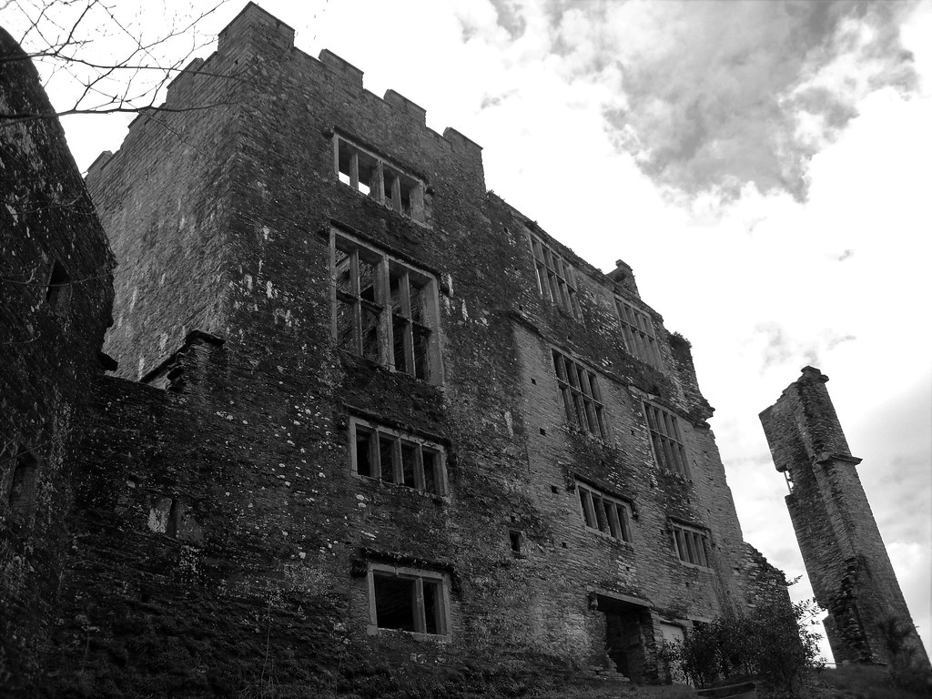 April 2010 Berry Pomeroy Castle