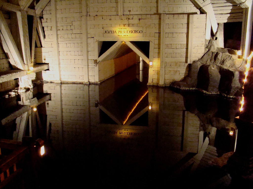Camara de Josef Pilsudski Lago subterraneo Minas de sal en Wieliczka Polonia 41 UNESCO