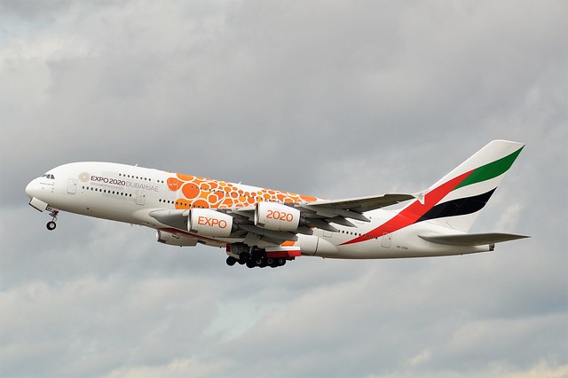 (CDG) Emirates  Airbus A380  A6-EOA