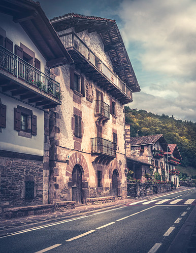 Old Basque architecture