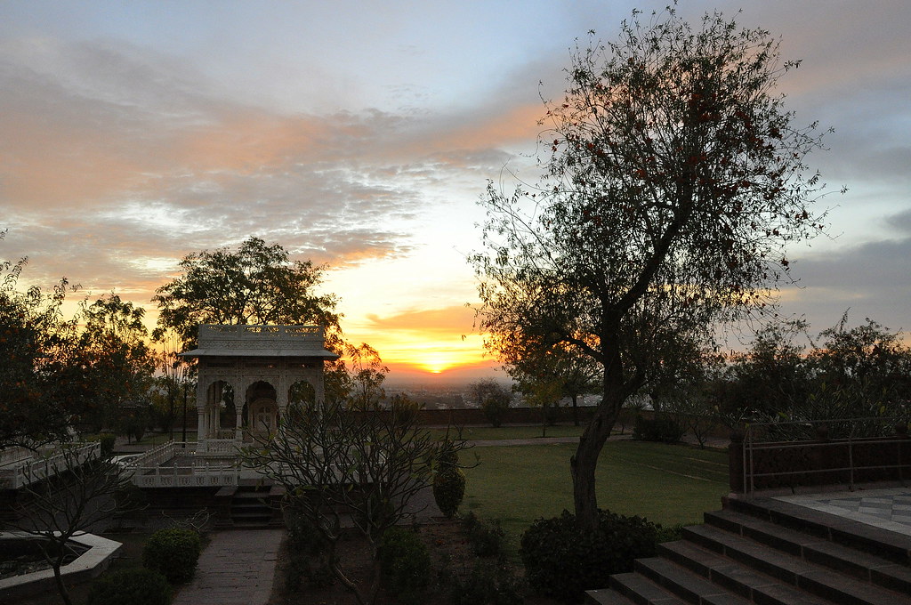 sunrise in Jaswant Tada