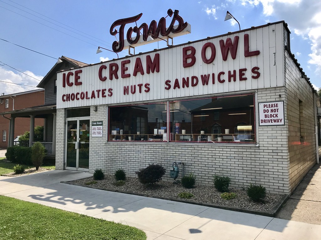 tom’s ice cream bowl | zanesville, ohio | Craig Brown | Flickr