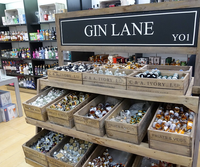 Gin Lane - hundreds of gin miniatures