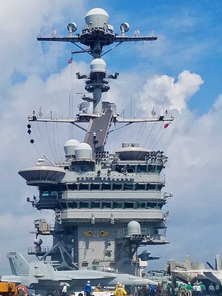 The superstructure or "island" of the USS John C. Stennis. Photo by howderfamily.com; (CC BY-NC-SA 2.0)