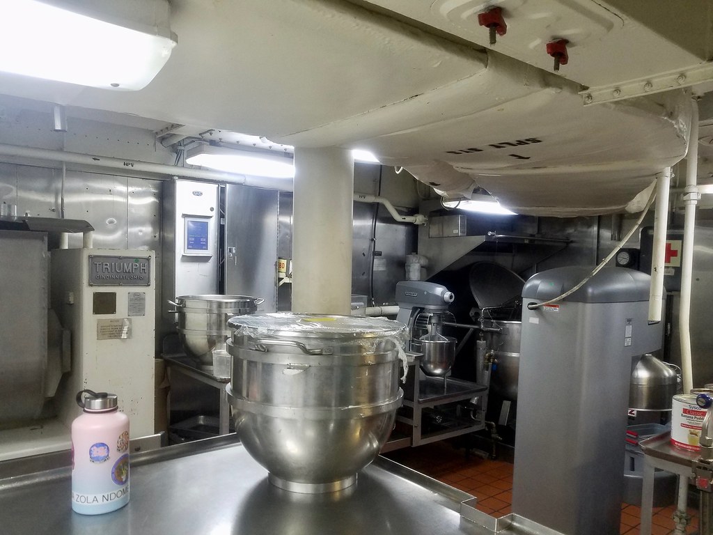 Bakery on the USS John C. Stennis. Photo by howderfamily.com; (CC BY-NC-SA 2.0)