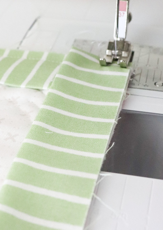 Free Quilt Binding Tutorial: Get expert tips on binding a quilt by hand or machine