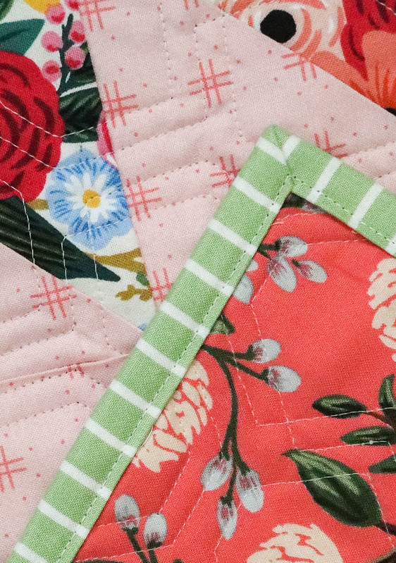 Free Quilt Binding Tutorial: Get expert tips on binding a quilt by hand or machine