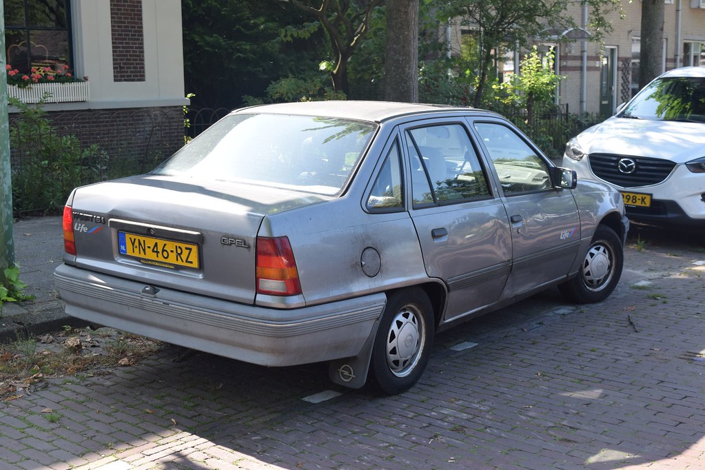 Opel Kadett Life C1.6NZ Automatic 1990