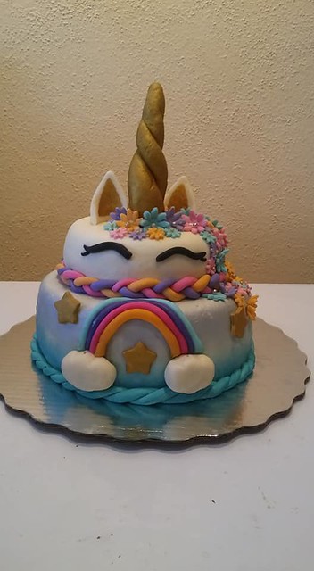 Cake by Giovanna's Bakery