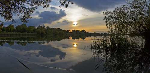 canon6d nature outside outdoors uk cambridgeshire clouds sky reflections landscape water lake