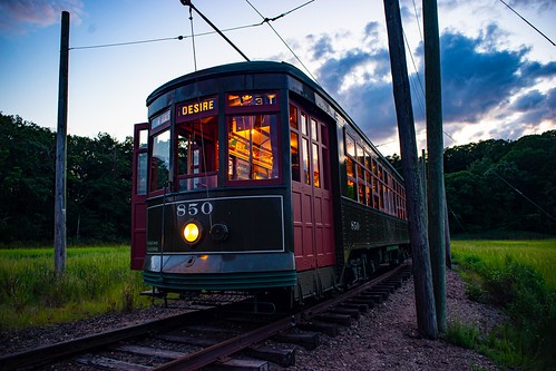 shorelinetrolleymuseum ct connecticut trolley night museum easthaven sunset dusk