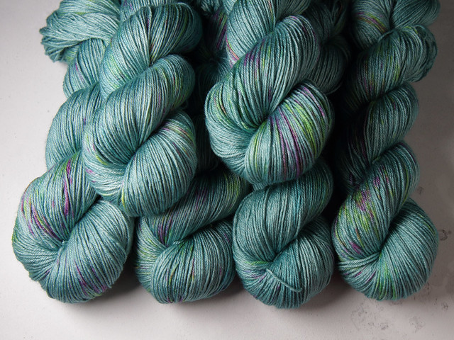 Brilliance 4 Ply  – British Wool & Silk hand-dyed fingering weight yarn 100g – ‘Opal’