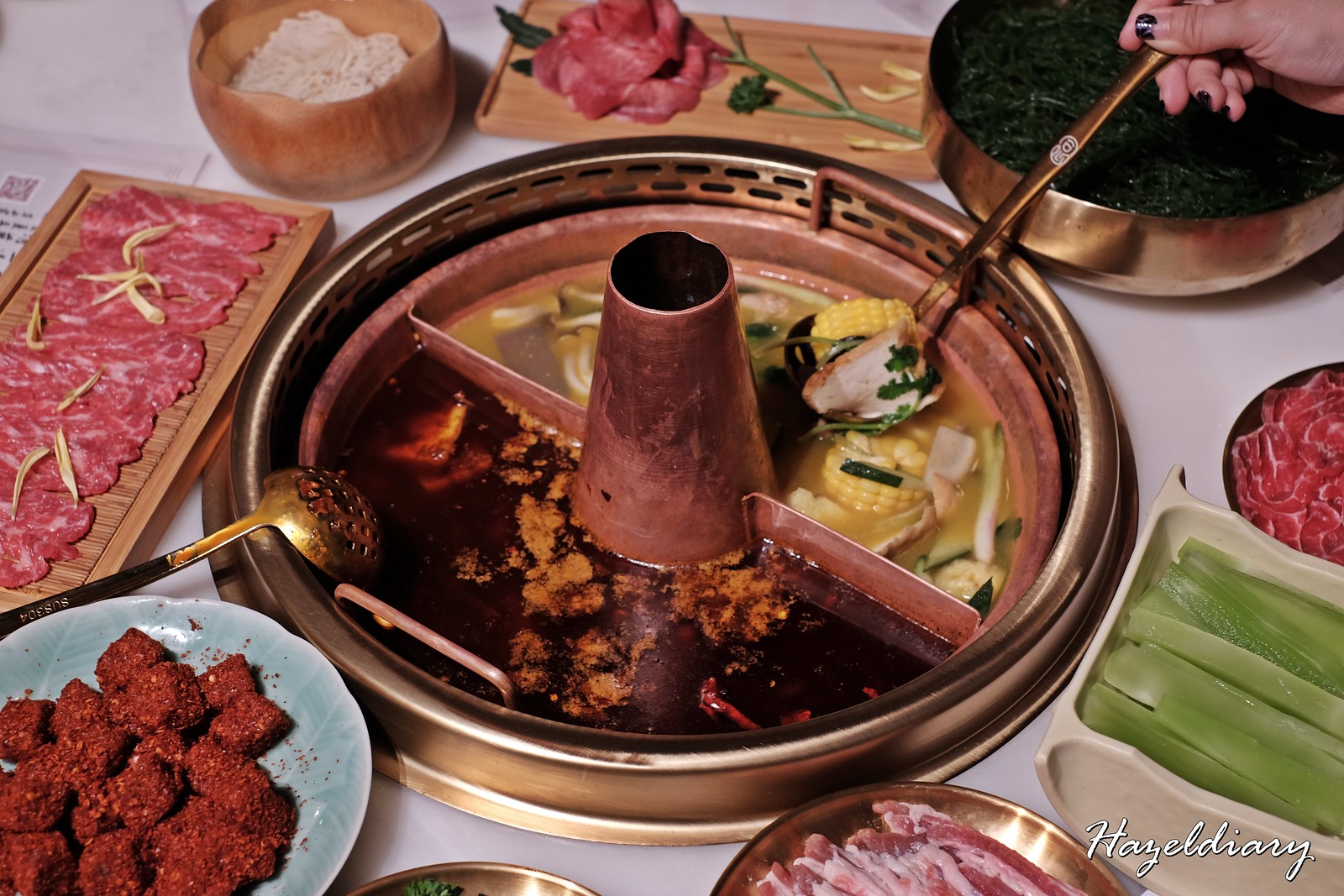 Tong Xin Ru Yi Traditional Hotpot-4