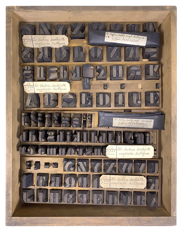Halbfette englische Antiqua punches, stored in 1/2018/0443, drawer 47 (top view)