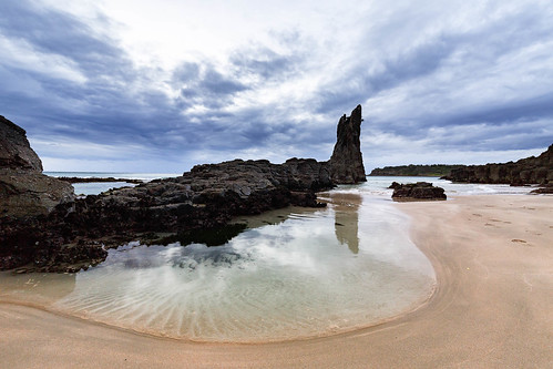 kiama newsouthwales australia cathedral rocks nsw canon sunrise dawn pool reflection sand rock ocean sea