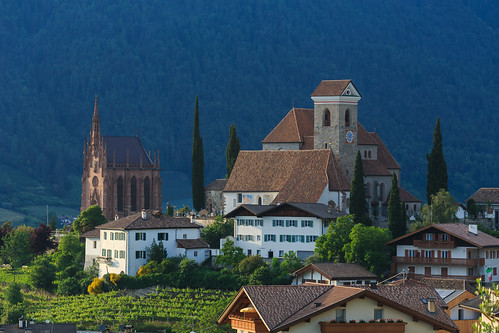 schenna trentinoaltoadige italy dolomiti dolomites sudtirol tirol alpine italian trentino altoadige church fortified village panorama