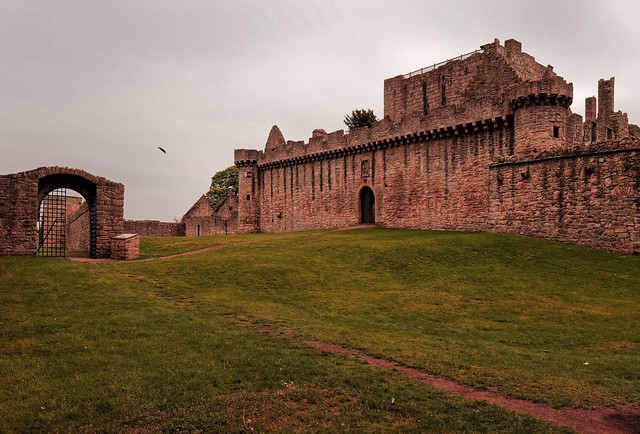 Scotland / Craigmillar / Craigmillar Castle / 14th century