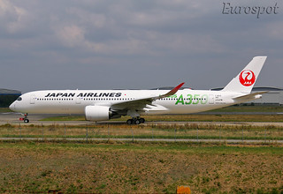 F-WZGE Airbus A350 Japan Airlines
