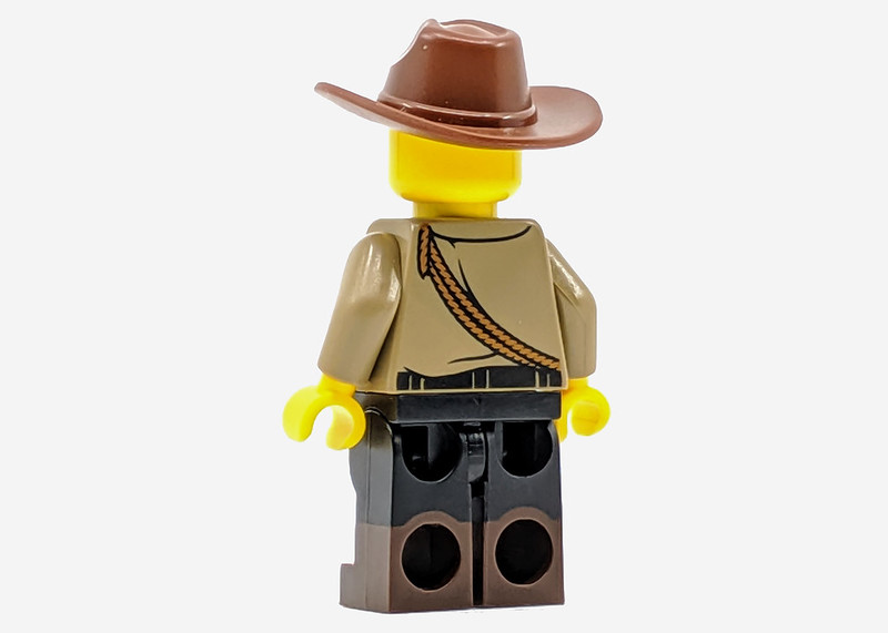 71025: LEGO Minifigures Series 2 Review