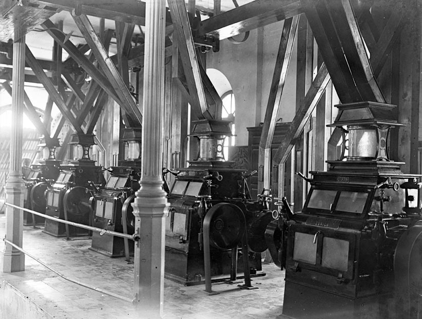 Maquinaria de la fábrica de harinas San José en 1918. Fotografía de Hermenter Serra de Budallés (1894-1997). Arxiu Nacional de Catalunya, signatura ANC1-22-N-962
