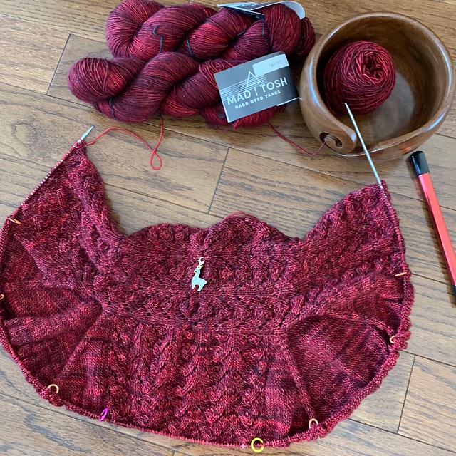 I now have 376 stitches on my needles for my Riverwsy cardigan by Veera Välimäki! Still a way to go before I separate the body and the sleeves.