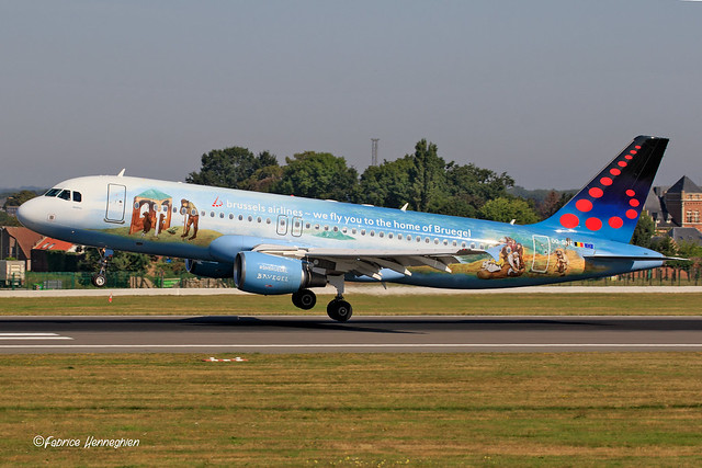 Brussels Airlines Airbus A320 OO-SNE