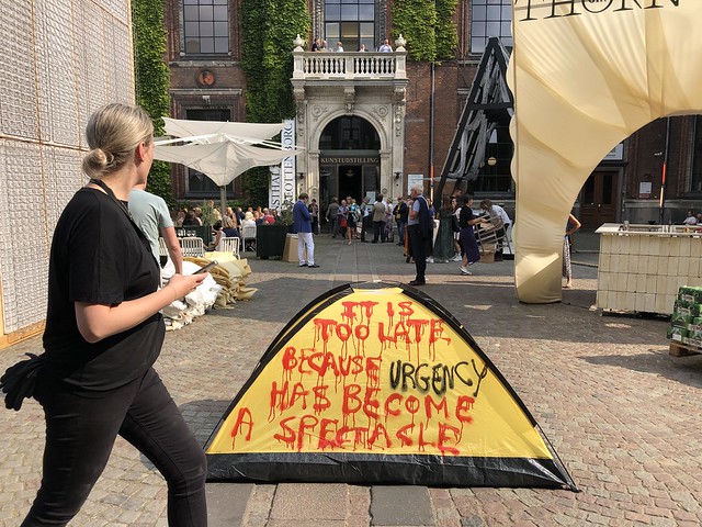 2018 Ultracontemporary art works / periode Venice Biennale 2019 .Urgency tent spectacle toolate