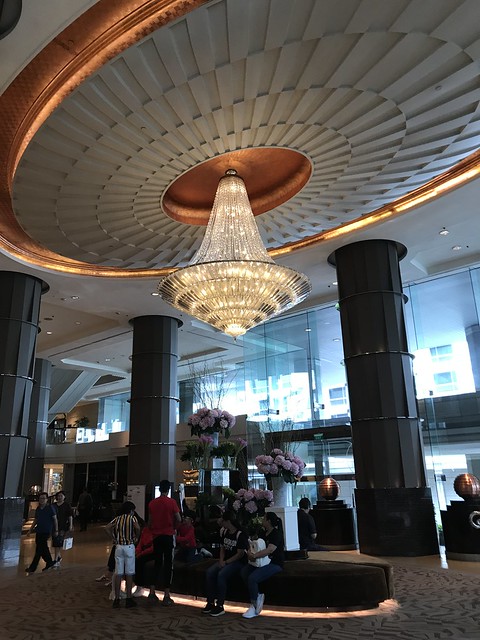 Intercontinental Bangkok, lobby chandelier