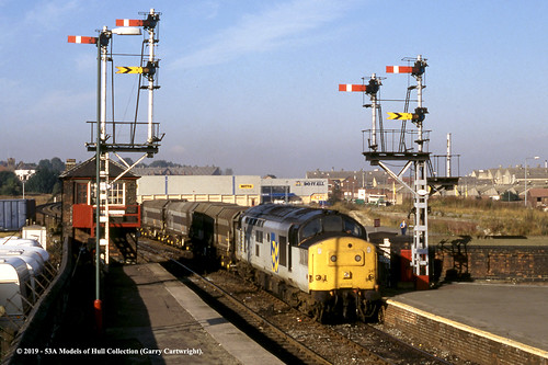 britishrail englishelectric type3 class37 37241 diesel freight castleford westyorkshire train railway locomotive railroad