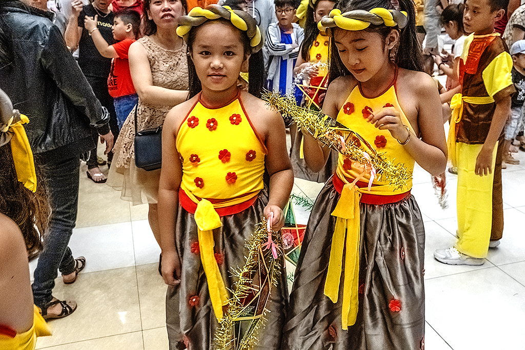 Girls in costumes at Aeon Mall--Saigon