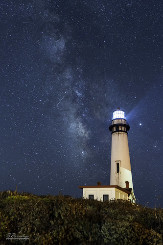 pigeon point lighthouse milky way pescadero california vertical view