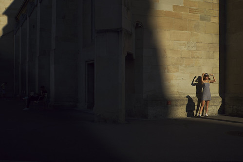 streetphotography zurich sunset street shadow