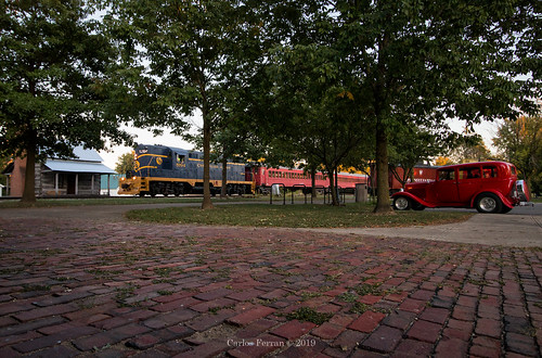 emd gp7 locomotive co chesapeake ohio crc cincinnati railway company rail experience iory io indiana south charleston classic car sunset small town