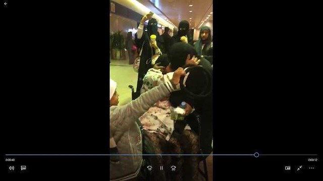 4121 A Saudi Family burst into tears at the Airport on the farewell of their Housemaid 03