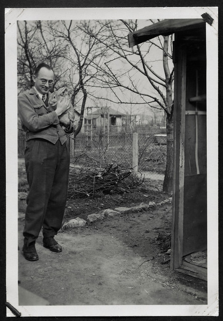 AlbumH212 Im Garten, April 1941