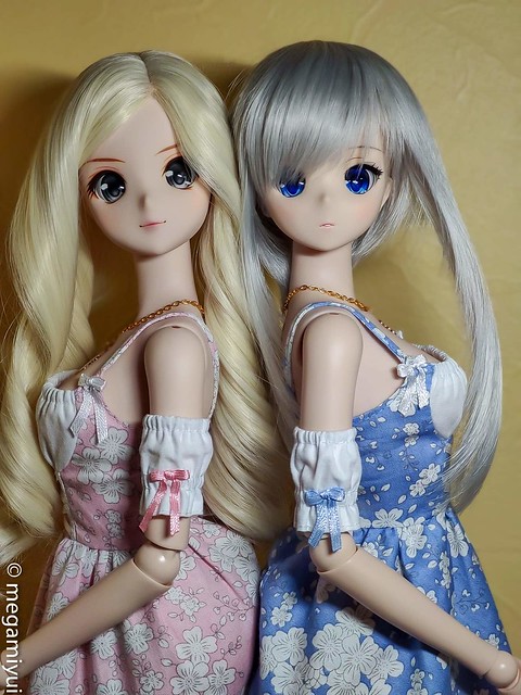 Pink dress with sleeves and neck decoration(+gift for your doll) for smart doll, dollfie dream and bjd all bust sizes already available in my Etsy-shop💟 blue dress with sleeves and neck decoration(+gift for your doll) for smart doll, doll