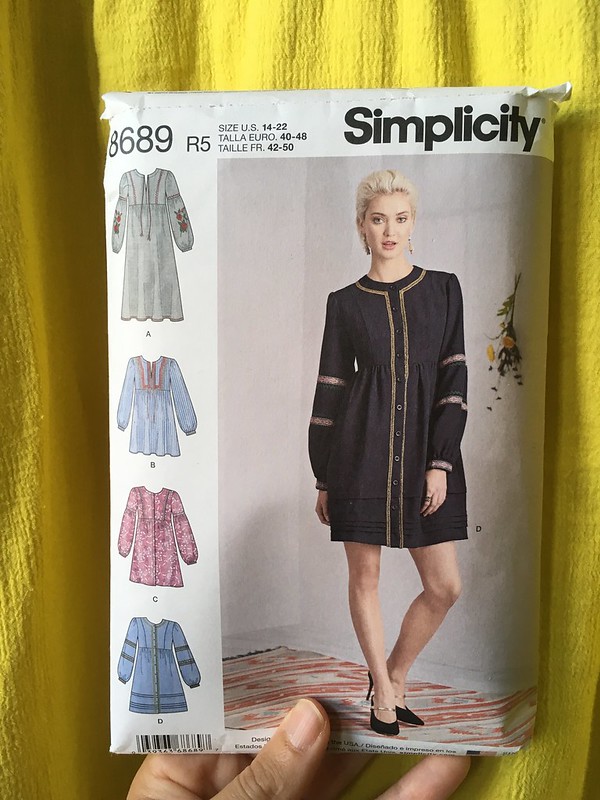 Simplicity 8689 Dress
