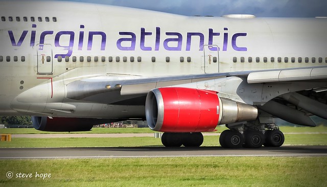 Virgin Atlantic 747- 443 G-VROS