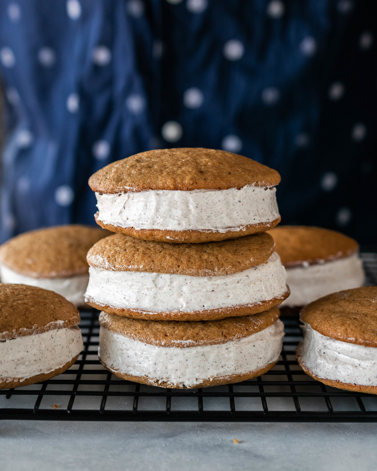 apple brown butter whoopie pies with chai marshmallow cream