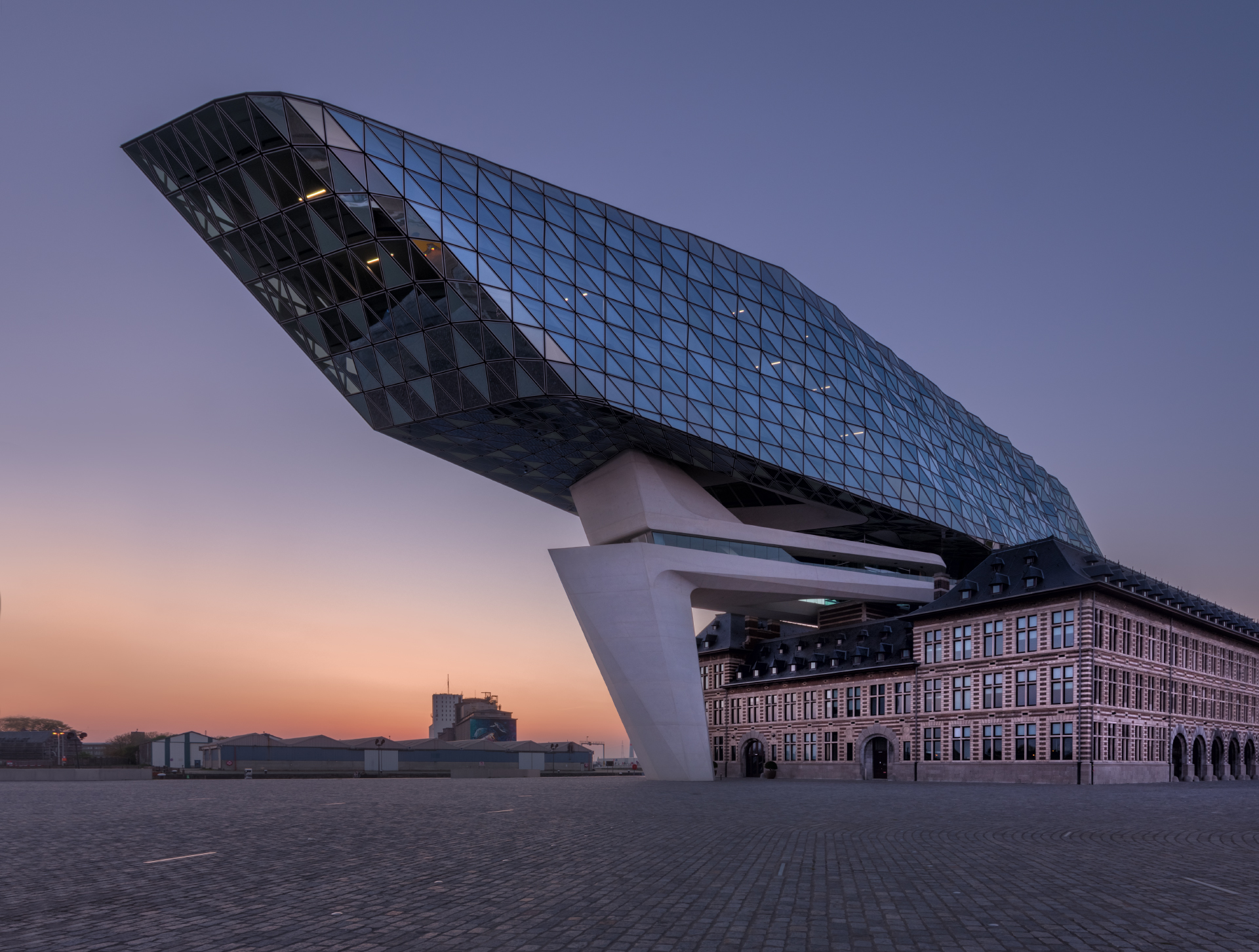 Port Authority Building in Antwerp | by Zaha Hadid [1920x1452][OS] : r ...