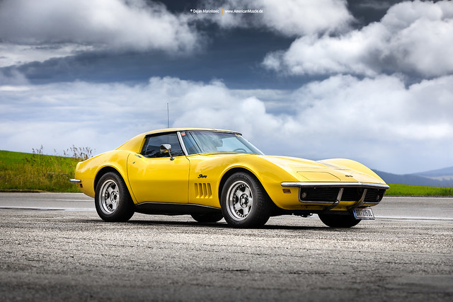 1969 Corvette C3 Daytona Yellow