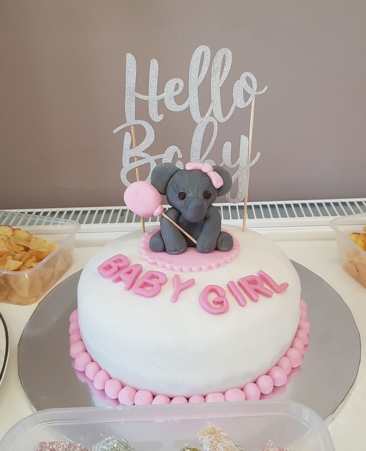 Cake by Pippa's Pantry