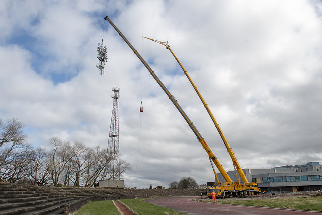 Horizon Crane Hire Grove GMK 6300 and Liebherr LTM 1250 dismantling Meadowbank Stadium lighting tower