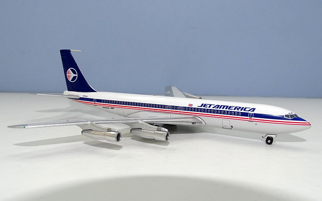 Jet America Boeing 707 N707AD