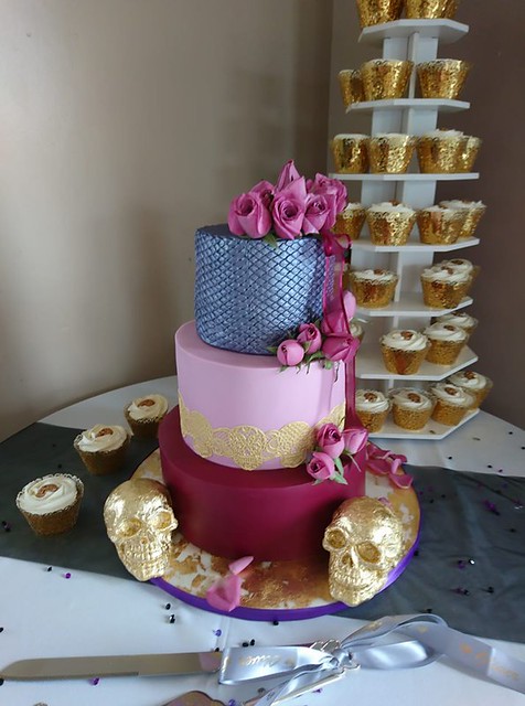 Cake by Sherry Berry Cakes